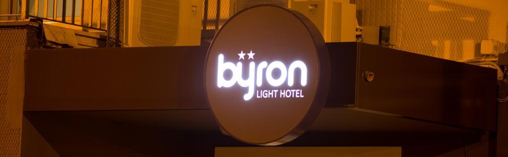 Hotel Byron Solo Per Giovani Riccione Dış mekan fotoğraf