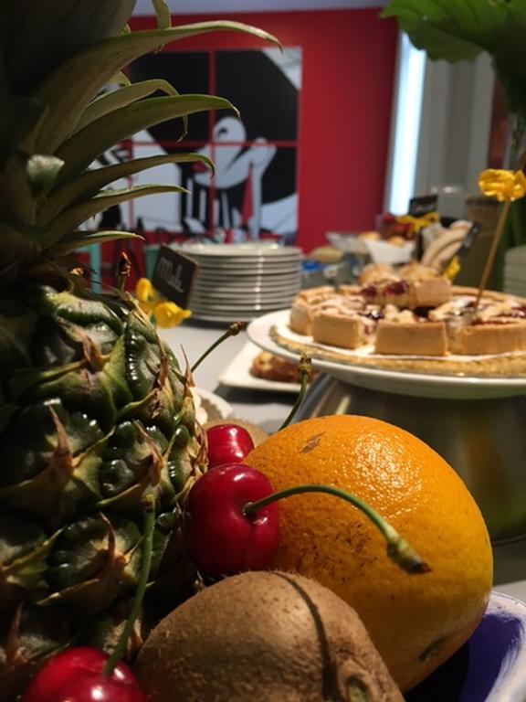 Hotel Byron Solo Per Giovani Riccione Dış mekan fotoğraf